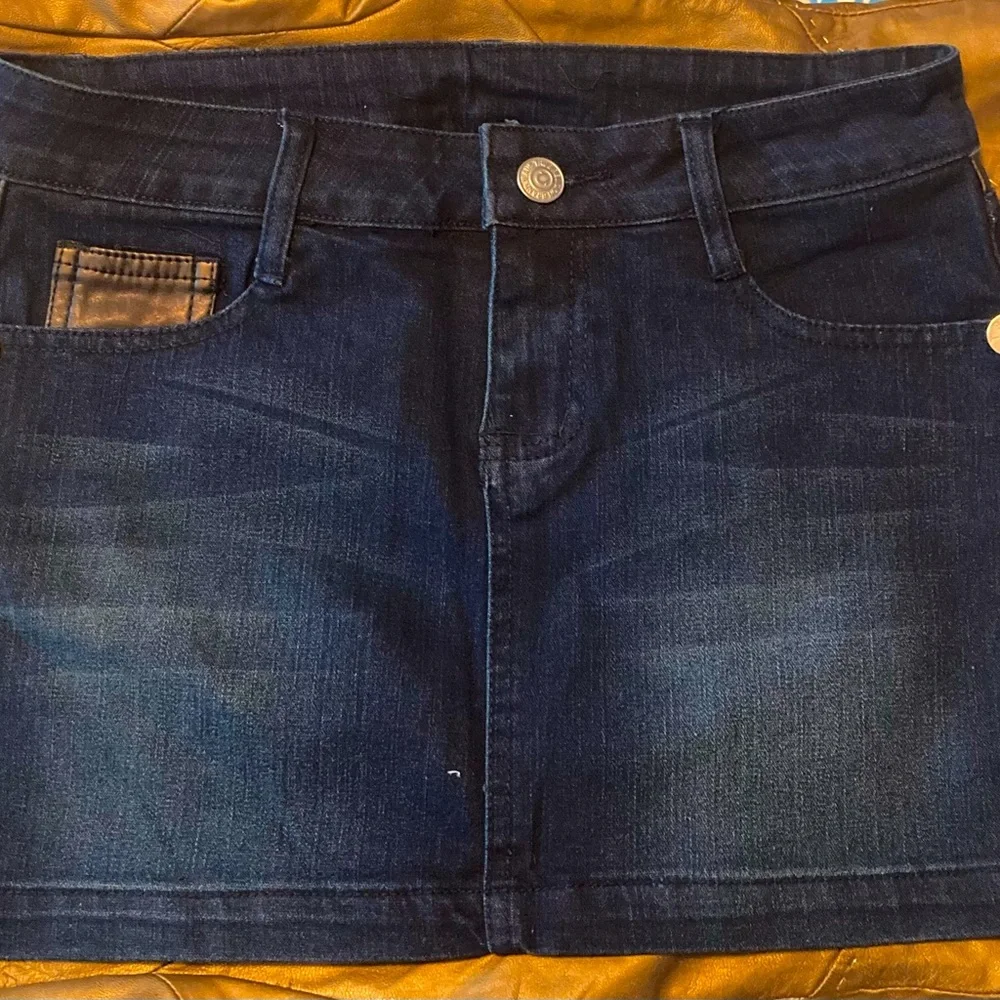 True Religion NWT SZ 27 blue denim micro mini skirt